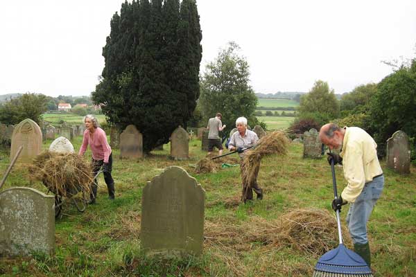 Wiveton-Grass-Cutting